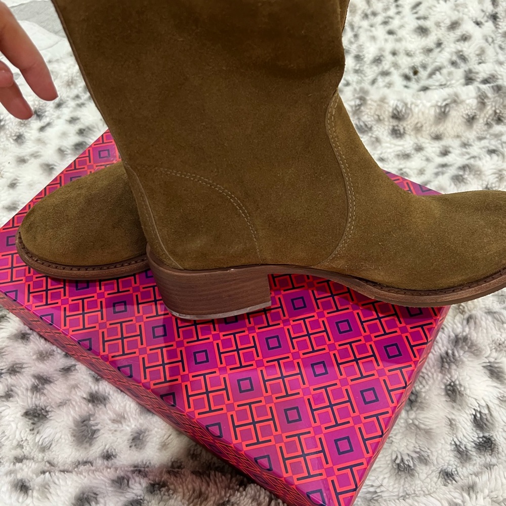 Tory Burch ankle boots. Used in a good conditions - Picture 7 of 7